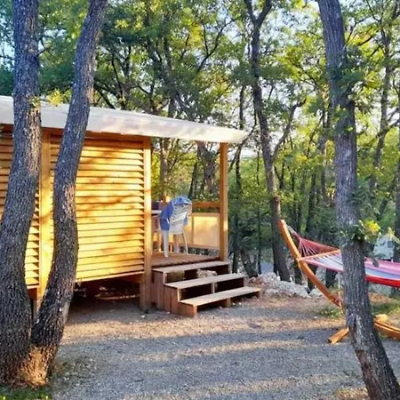 Camping 3 Etoiles - Ccbaf0C Bauduen Exterior photo